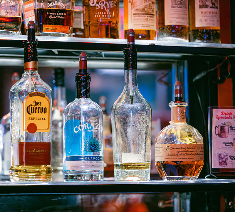 Drink specials Willies Lounge